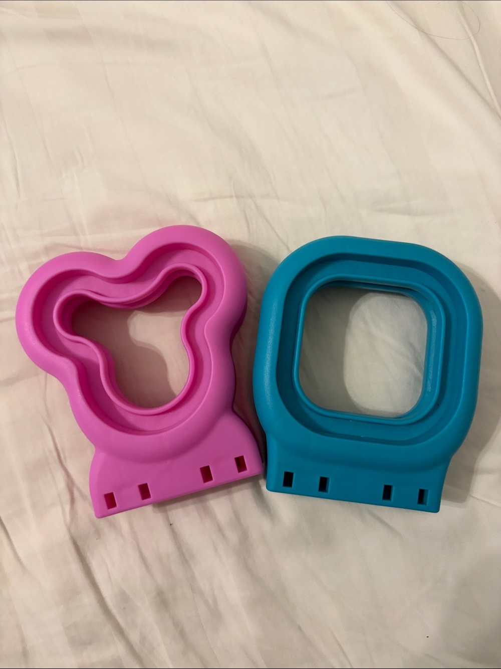 Sandwich cutters Set - Pink & Blue, LIKE NEW
